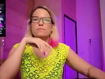 Chaturbate Adult Webcam of findom_lady_shine