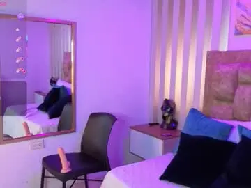 Chaturbate Best live sex cam show of amara_queen_