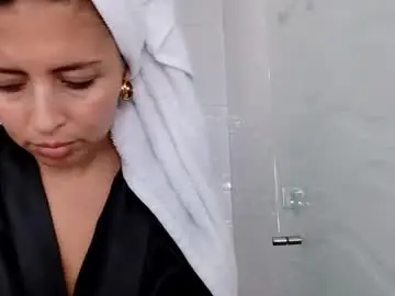 Chaturbate Live Sex Cam of amelia_chillvibes