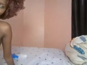 Chaturbate Free Live Porn of littlebunny2_