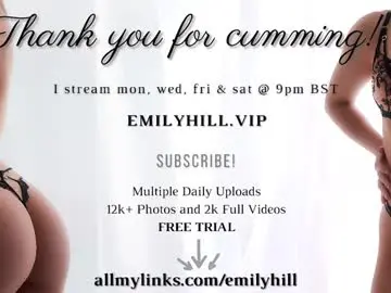 Chaturbate Live Sex of littlee33