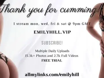 Chaturbate Live Sex of littlee33