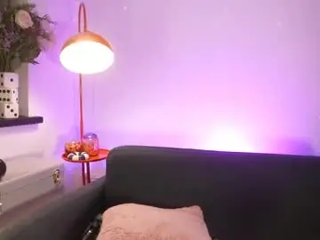 Chaturbate Nude Webcam of littlee33