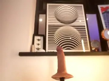 Chaturbate Free Live Porn of littlee33