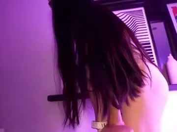 Chaturbate Live Sex Cam of littlee33
