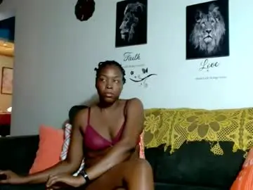 Chaturbate Watch Live Sex Cams of cocoscreamy