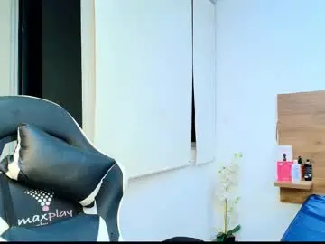 Chaturbate Watch Live Sex Cams of karol_scott1
