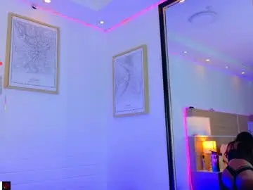 Chaturbate Live Sex Cam of karol_scott1