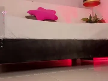 Chaturbate Live Sex Cam of allisonroberts_