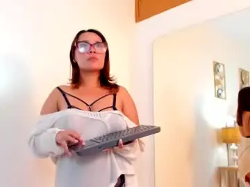 Chaturbate Sex Cam of sophiaqueens