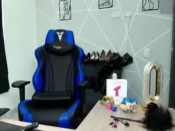 Chaturbate Live Sex of sara_moon3