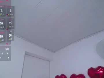 Chaturbate Live Sex of cristal_horny19
