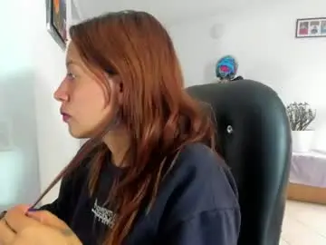 Chaturbate Live Sex Cam of jezabel_purple