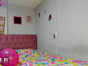Chaturbate Best live sex cam show of konie_brn21
