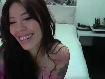 Chaturbate Live Sex Cam of polina_p