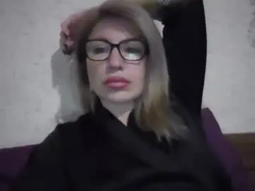 Chaturbate Adult Webcams of fox_red_lady7