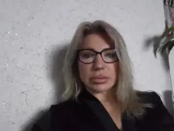 Chaturbate Watch Live Sex Cams of fox_red_lady7