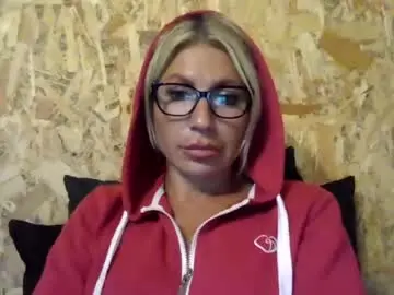 Chaturbate Sex Cam of fox_red_lady7