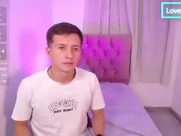 Chaturbate Live Sex Cam of mae_nathan