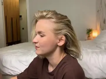 Chaturbate Live Porn of adele_nick2202