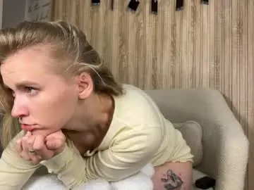 Chaturbate Best live sex cam show of adele_nick2202