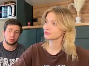 Chaturbate Sex Cam of adele_nick2202