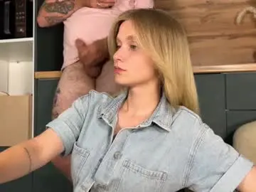 Chaturbate Watch Live Sex Cams of adele_nick2202