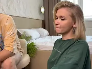 Chaturbate Best live sex cam show of adele_nick2202