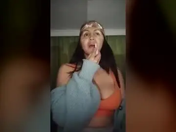 Chaturbate Live Sex Cam of tiffani__love
