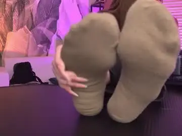 Chaturbate Live Sex Cam of damnwitchh