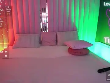 Chaturbate Sex Cam of ellagoldenn