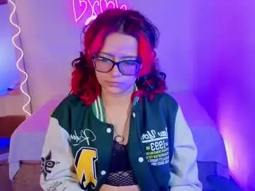 Chaturbate Live Porn of kristen_tay