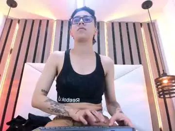 Chaturbate Live Sex Cam of eva_monwalker