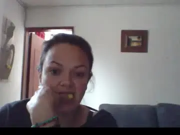 Chaturbate Free Porn Cam of lau16310