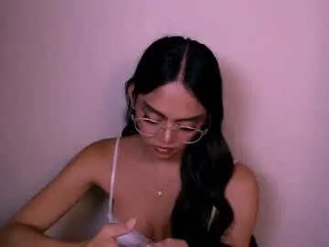 Chaturbate Adult Webcams of naughtyaurora69