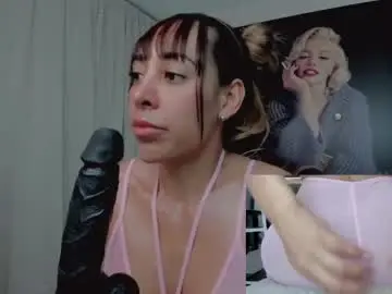 Chaturbate Live Sex Cam of tamy_bennett