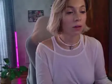 Chaturbate Free Porn Cam of ellysunlover