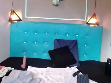 Chaturbate Live Sex Cam of sofia_white3