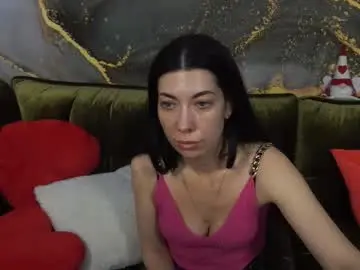 Chaturbate Live Sex Cam of holyynun_