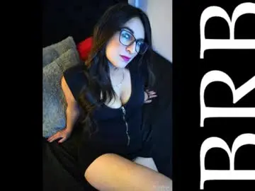 Chaturbate Free Porn Cam of mia_miller17