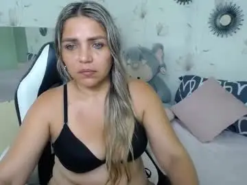 Chaturbate Free Live Porn of _sexyredhead_