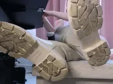 Chaturbate Free Porn Cam of cruel_siren