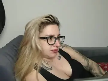 Chaturbate Sex Cam of larysalovexxx94