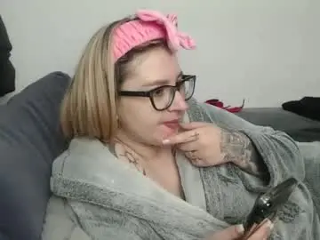 Chaturbate Live Sex Cam of larysalovexxx94