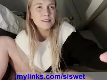 Chaturbate Live Sex Cam of siswet19