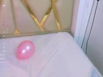 Chaturbate Free Porn Cam of kinkyhousewifee_