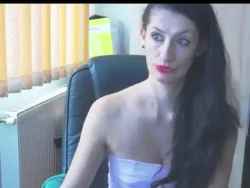 Chaturbate Free Porn Cam of wildbea23