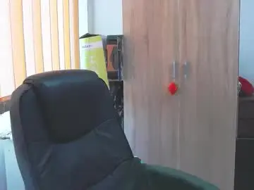 Chaturbate Watch Live Sex Cams of wildbea23