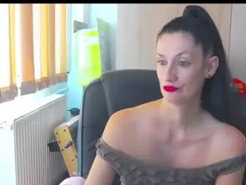 Chaturbate Watch Live Sex Cams of wildbea23