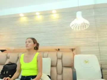 Chaturbate Live Sex Cam of isaa_stone